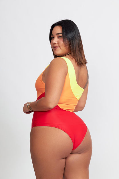 CURVYKINI NAYAJ